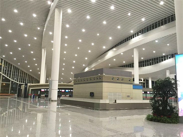 兰州中川机场候机楼室内照明工程.jpg